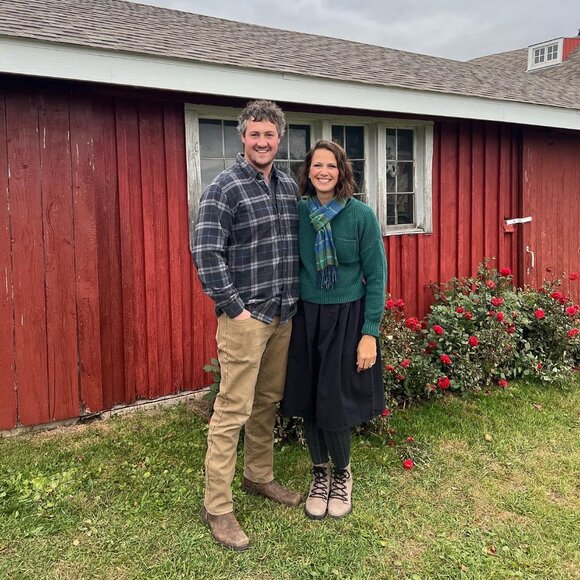 Meet your Posher, Caitlin - Picture 1 of 1